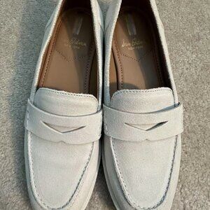 Brand New - Women's size 6 suede loafer from Sam Edelman